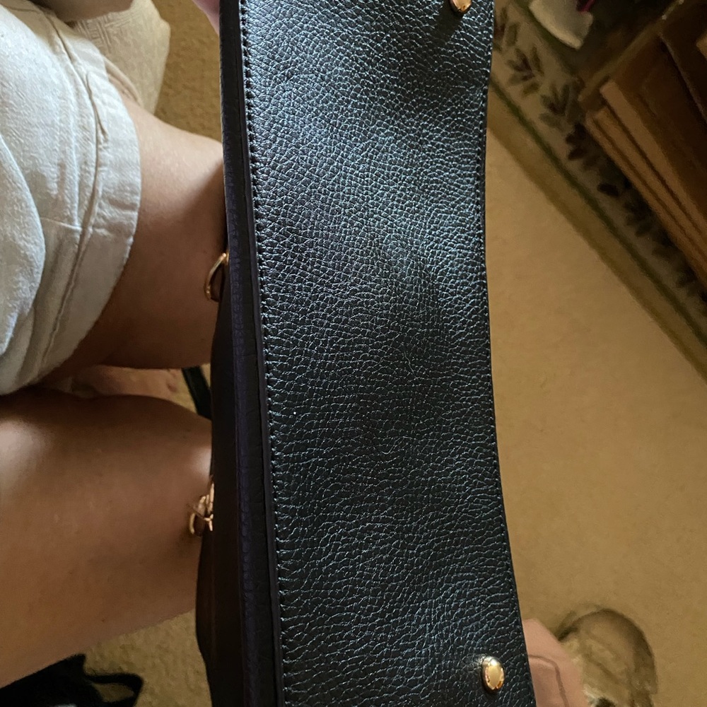 Michael Kors Black shoulder bag with handles. - Picture 5 of 9